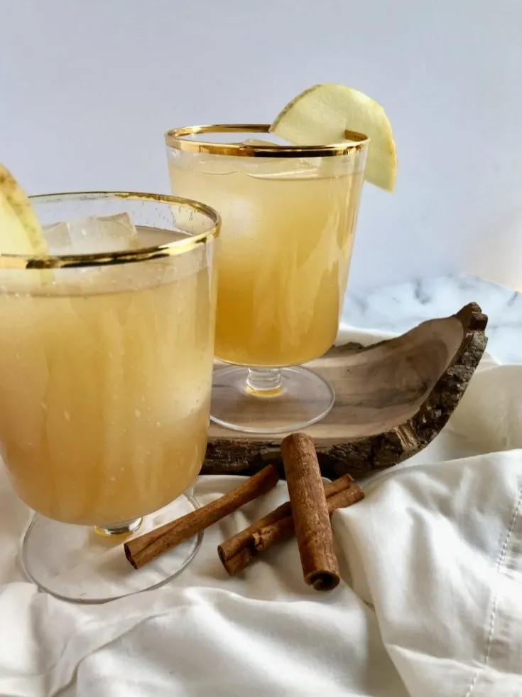 apple cider whiskey sour